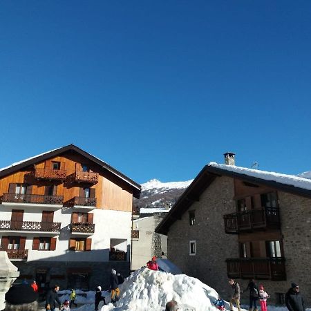 باردونيكيا Deacons Lodge المظهر الخارجي الصورة