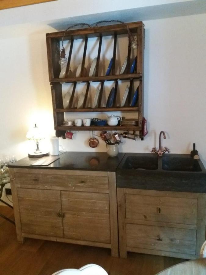 باردونيكيا Deacons Lodge المظهر الخارجي الصورة